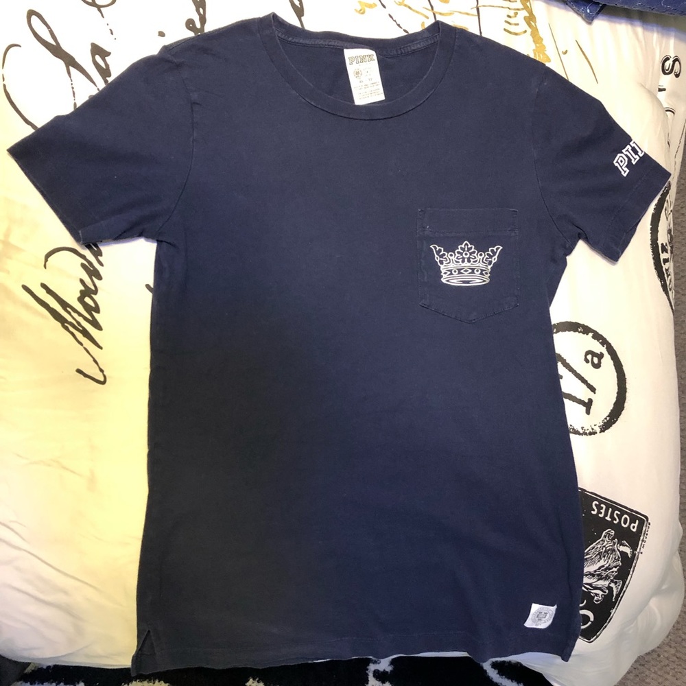 ✨2/$25 VS Pink Oxford Pocket T-Shirt